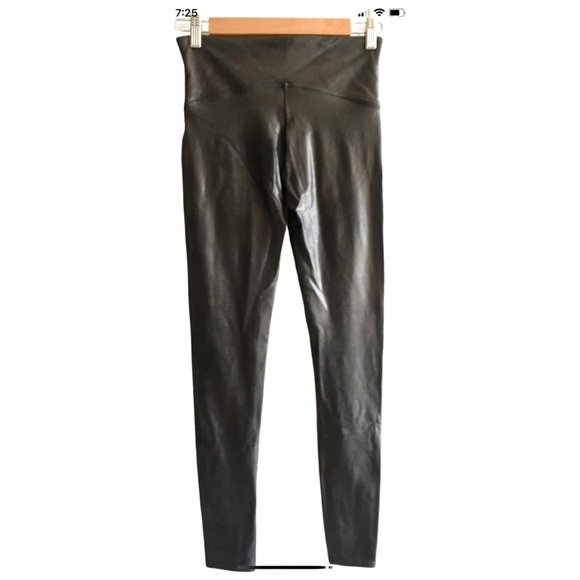 SPANX Black Stretch Pull On Metallic Faux Leather Leggings Pants Size Small. - Picture 6 of 6